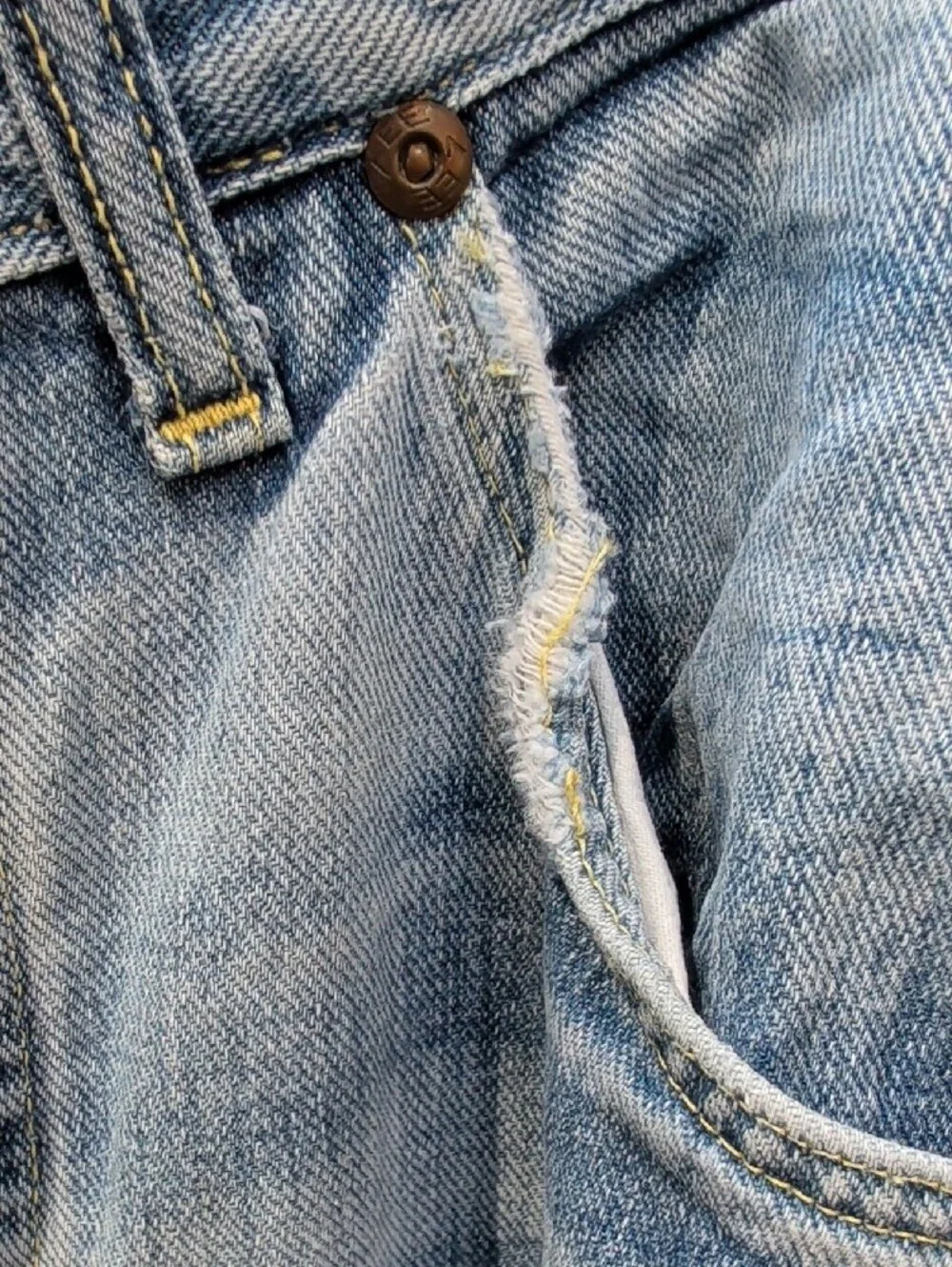 Vintage Lee Riders Relaxed Light Blue Men’s Jeans Denim Button Fly